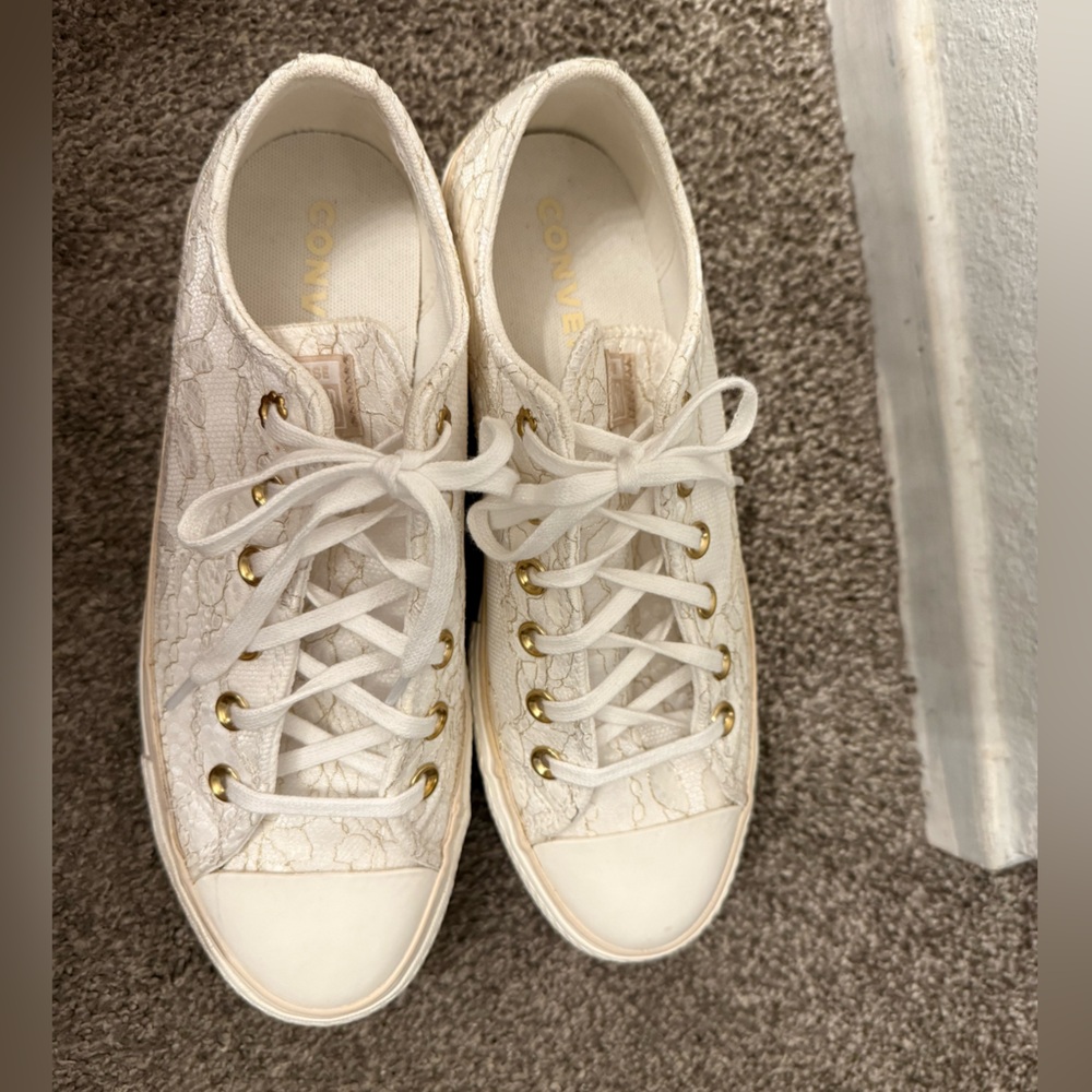 Converse Women's White Lace Sneakers with clip on accessories